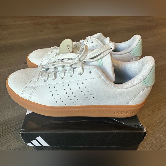 adidas Advantage 2.0 Athletic Shoes New with Box - Picture 5 of 6